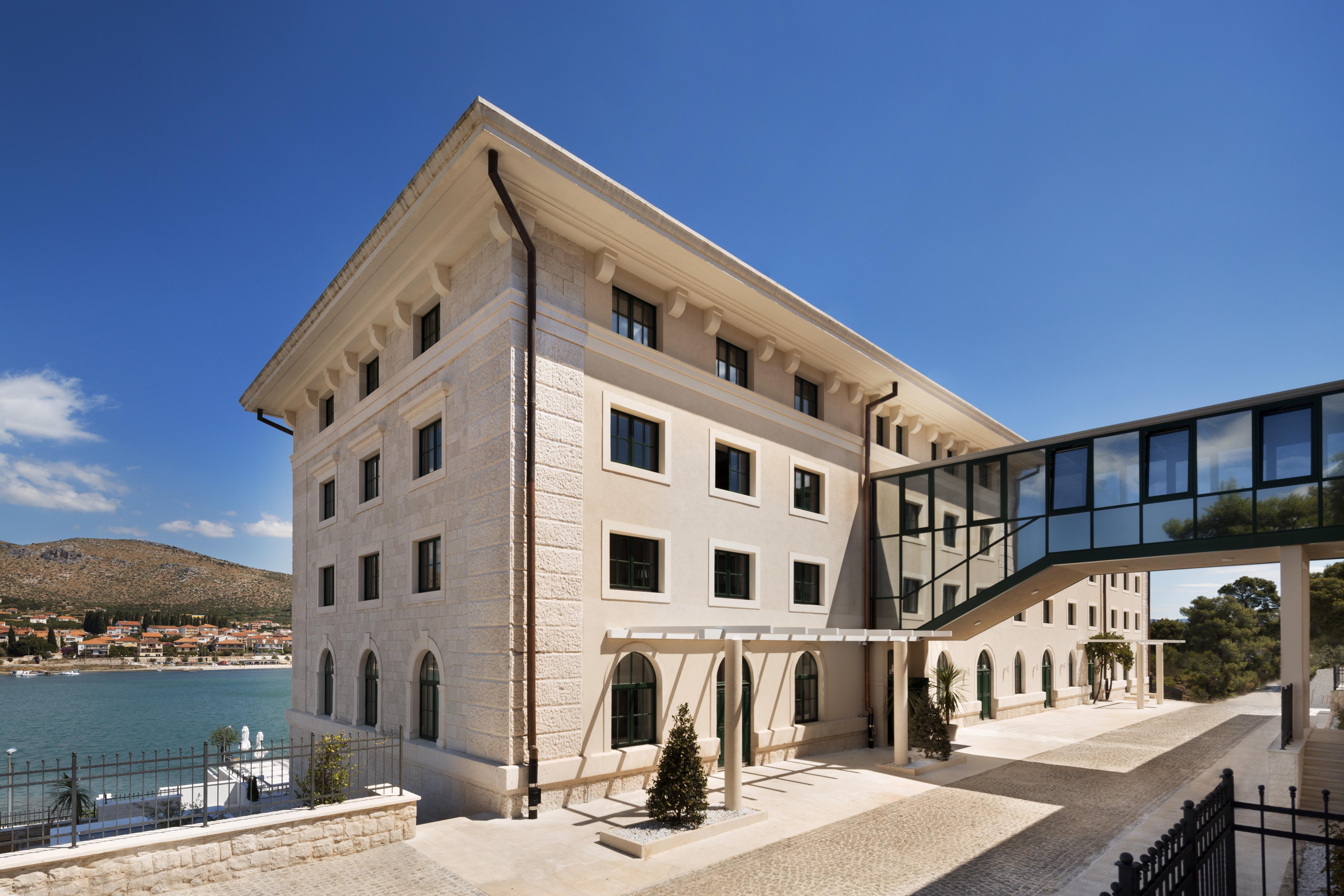 Hotel Brown Beach House & Spa Trogir Exterior photo