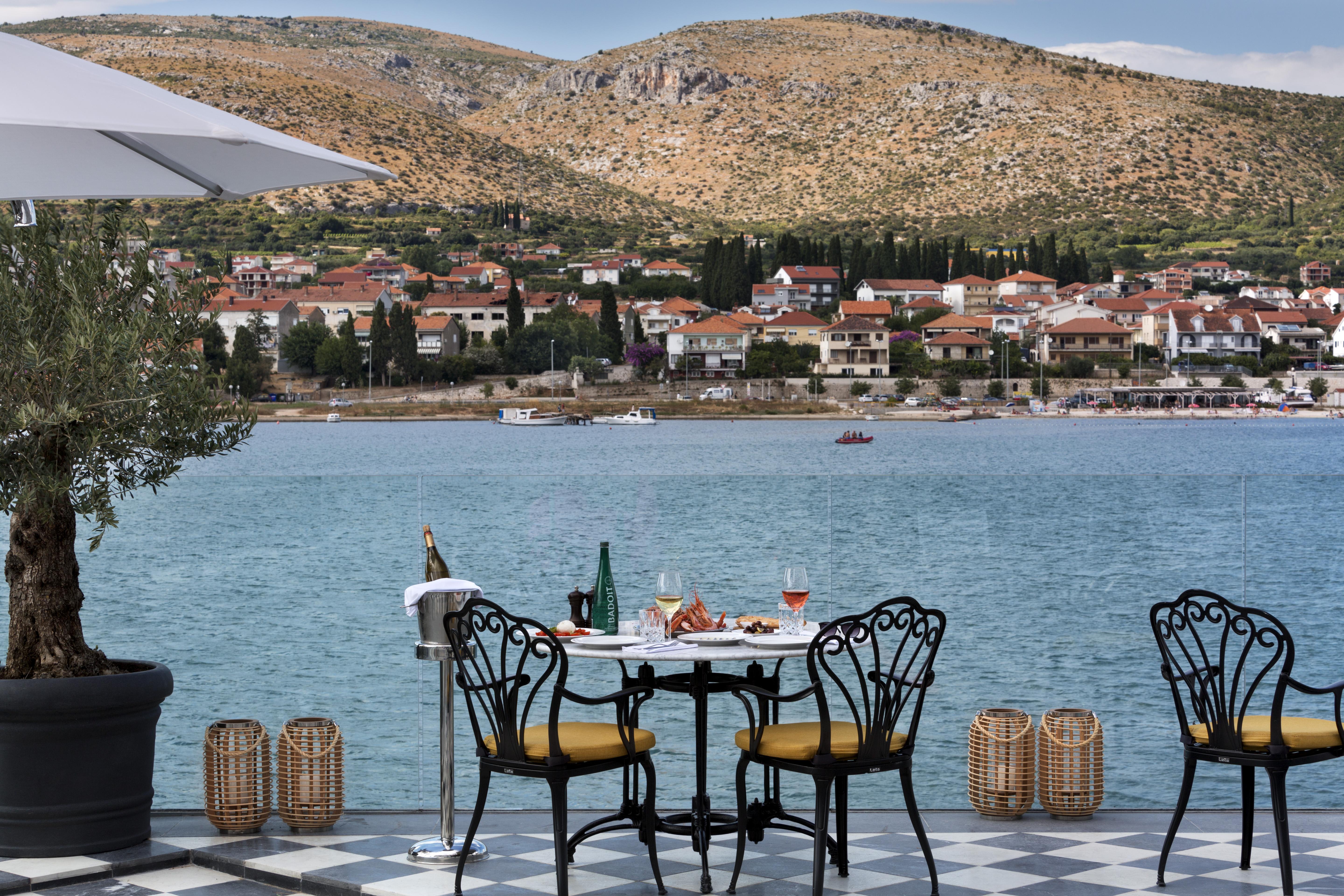 Hotel Brown Beach House & Spa Trogir Exterior photo